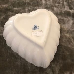 Belleek heart dish